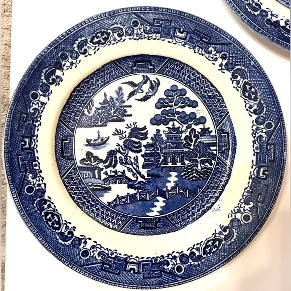 Vintage Porcelain Blue and White Willow dinner plates 9” made in England… - Picture 4 of 9